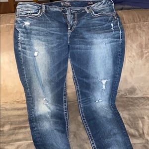 Silver jeans. Fluid denim boyfriend